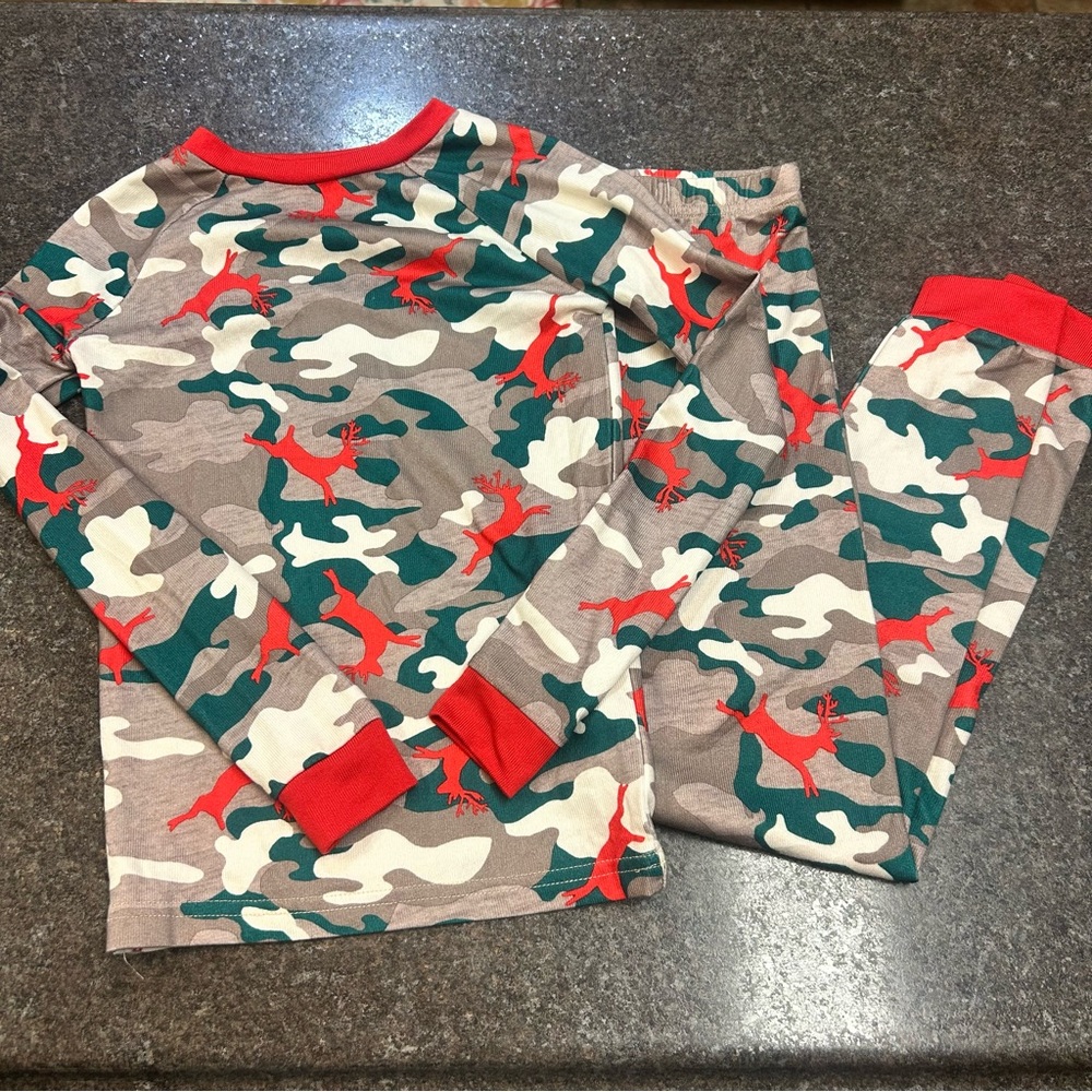 Pajamarama Unisex Kids Camo Reindeer Pajama Set Christmas Winter Size 10